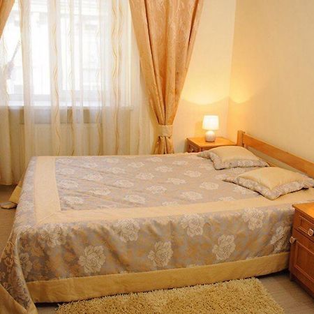 Anna Apartments Lviv Ruang foto